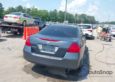 2006 Honda Accord 2.4 Lx z USA, uszkodzony, nr VIN 1HGCM56436A128438